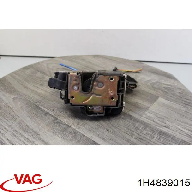  Замок двери задней левой Volkswagen Golf 3