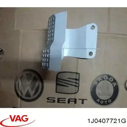 Тепловой экран ШРУСа передней полуоси VAG 1J0407721G цена, от 6.33 USD