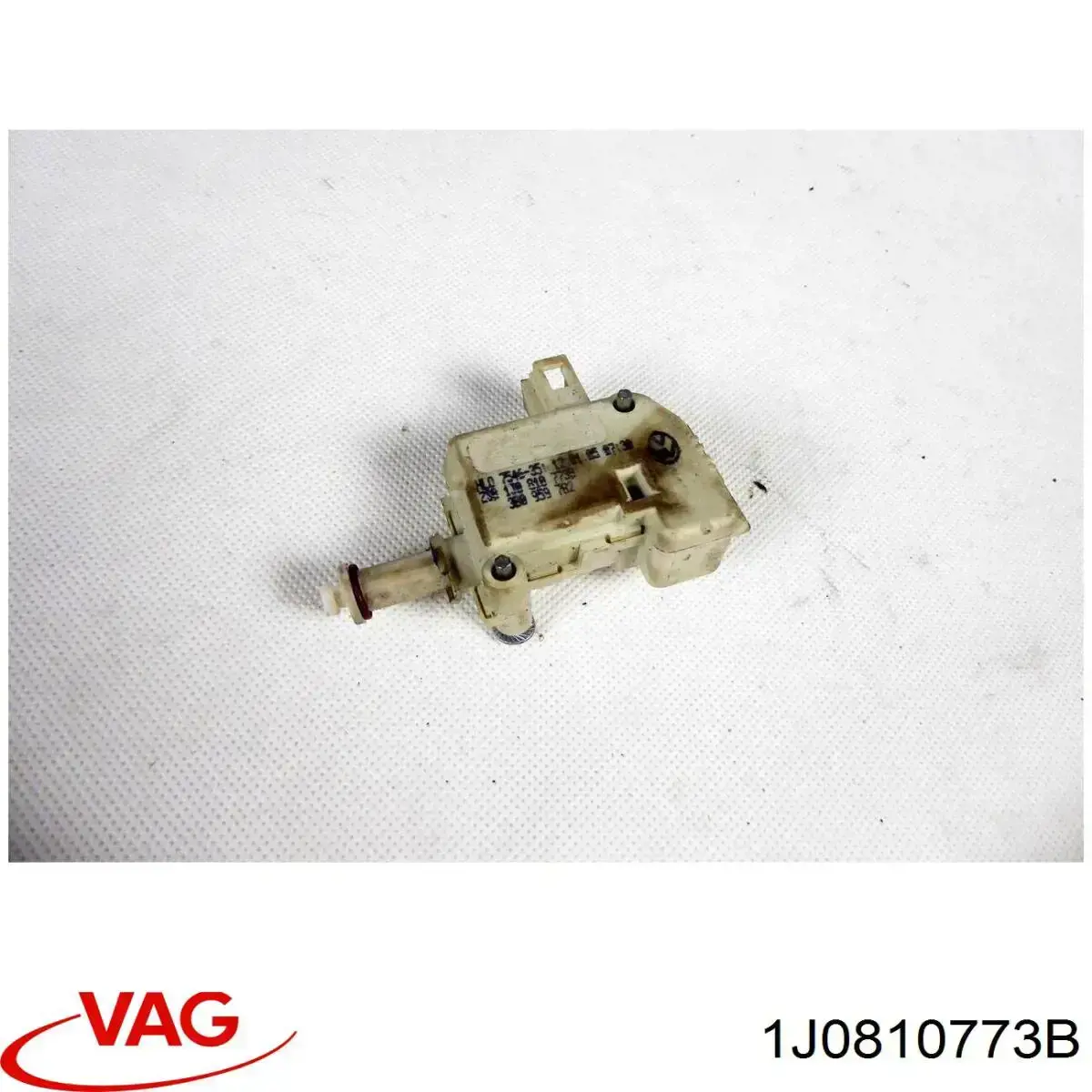 Замок открывания лючка бензобака VAG 1J0810773B цена, от 11.40 USD