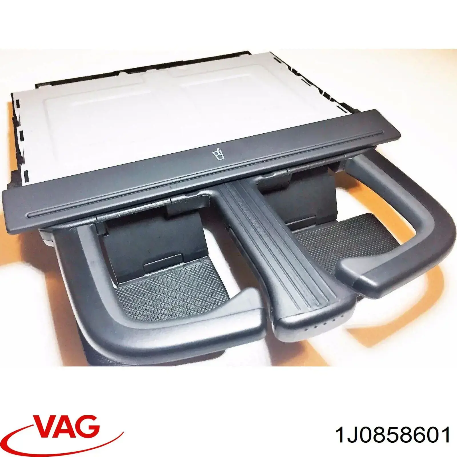 Подстаканник "торпедо" VAG 1J0858601