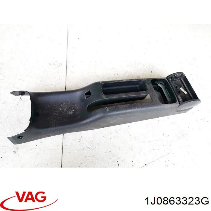 1J0863323G VAG Консоль центральная панели управления