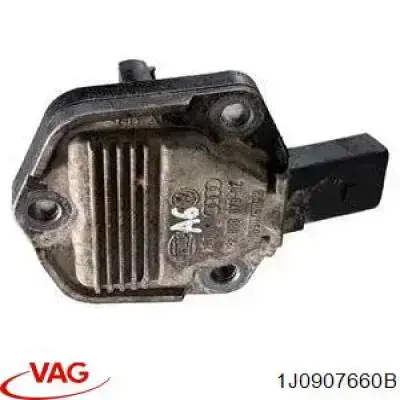 Sensor de nivel de aceite del motor 1J0907660B VAG/Seat