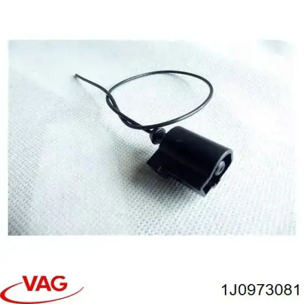 Разъем (фишка) датчика давления масла MAK 40014 цена, от 2.90 USD