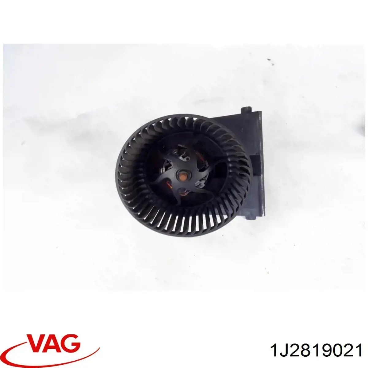 1J2819021 VAG вентилятор печки