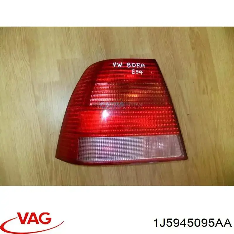 Фонарь задний левый 1J5945095AA VAG