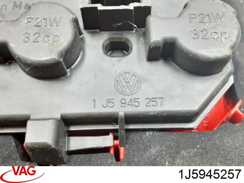 Цоколь (патрон) заднего фонаря VAG 1J5945257