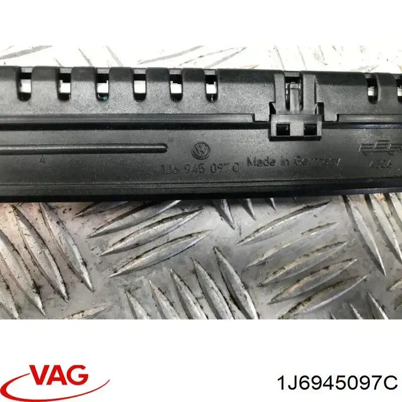 Задний стоп 1J6945097C VAG