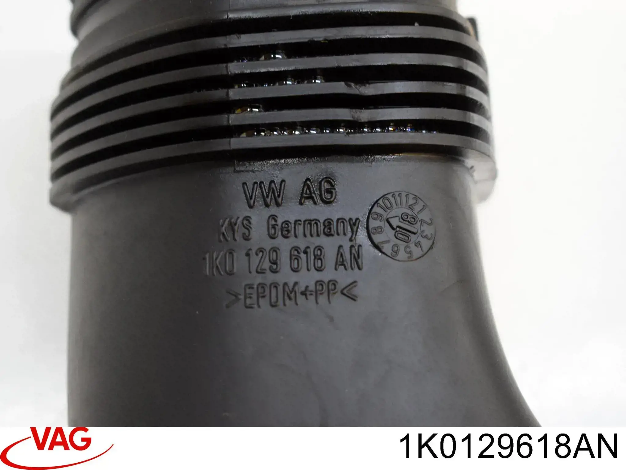 Купить 3C0129618A VAG Впускной патрубок воздушного фильтра