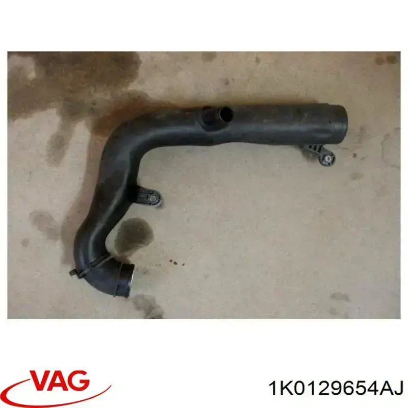 1K0129654AJ VAG Патрубок воздушный, вход в турбину (наддув)