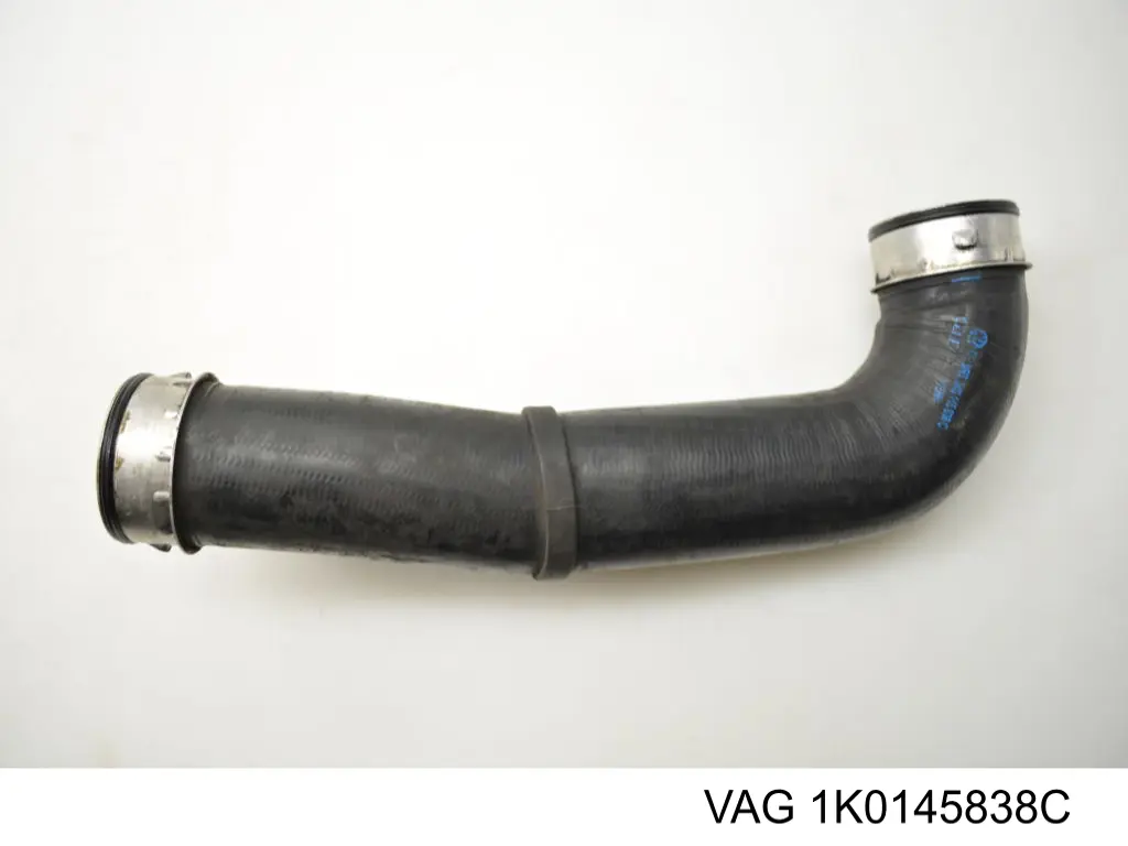 Патрубок интеркулера 1K0145838C VAG