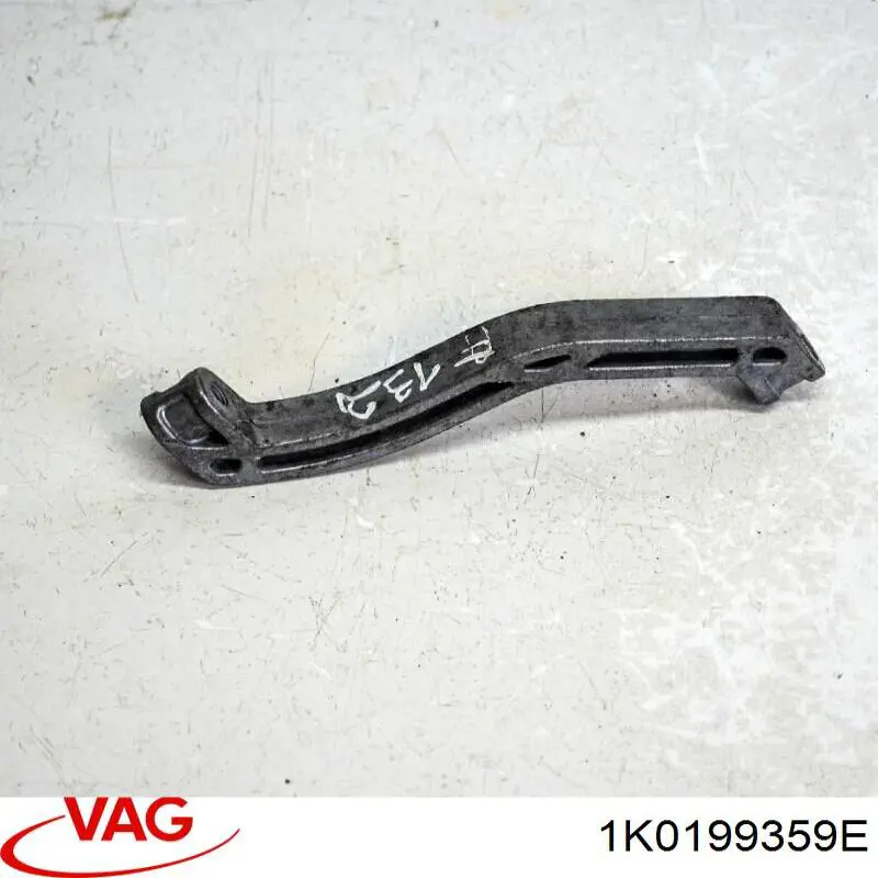  Левая подушка двигателя Volkswagen Jetta 7