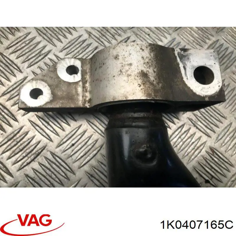 Левый рычаг передней нижней подвески VAG 1K0407165C цена, от 38.01 USD