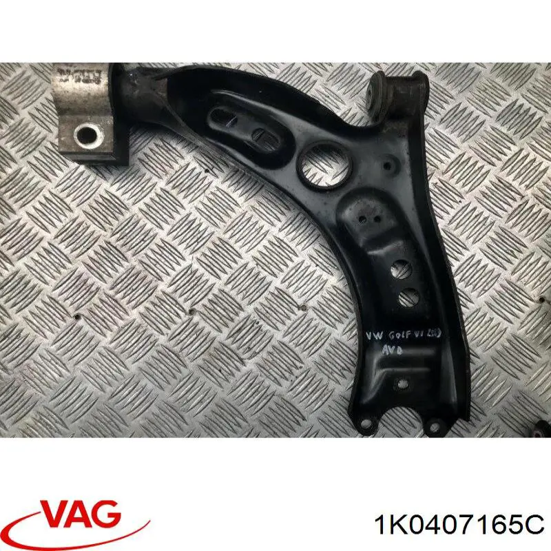 1K0407165C VAG Рычаг передней подвески нижний левый