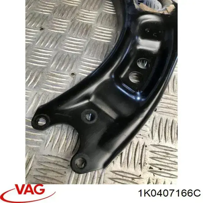 1K0407166C VAG Рычаг передней подвески нижний, правый