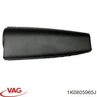 Воздухозаборник воздушного фильтра на Volkswagen Passat B6 3C2