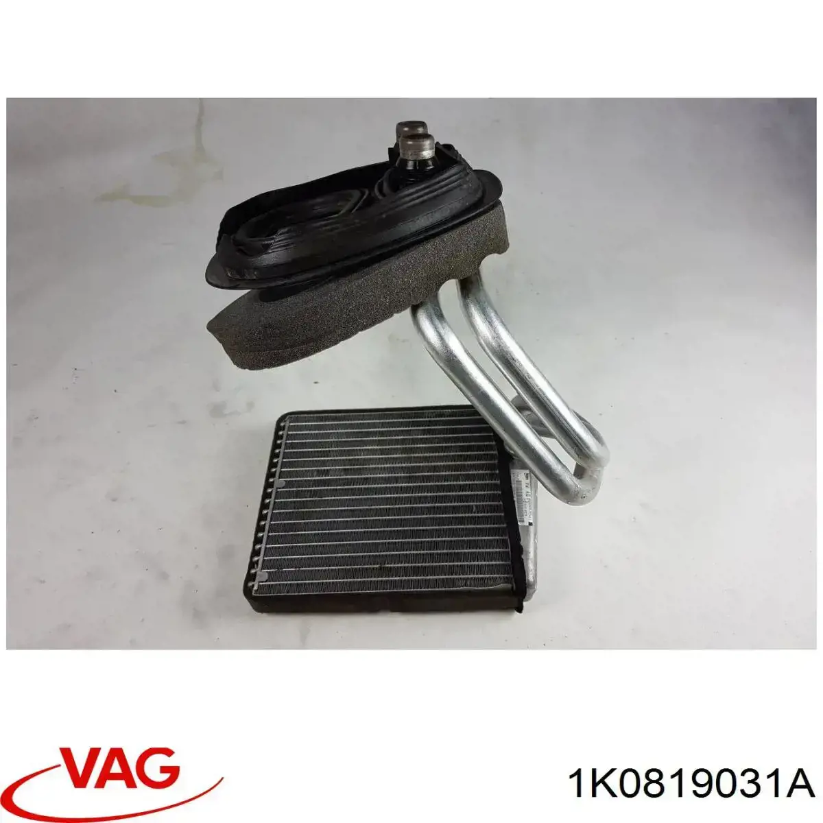1K0819031A VAG Радиатор отопителя салона