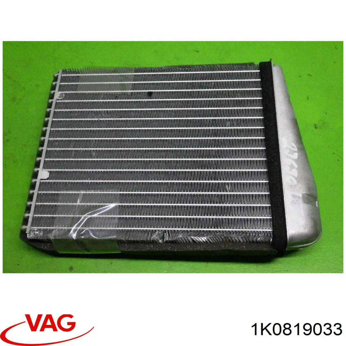 Купить 1K0819033 VAG Радиатор печки