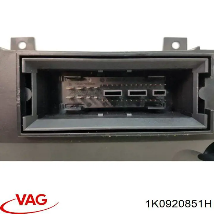 Приборная доска (щиток приборов) VAG 1K0920851H цена, от 22.29 USD