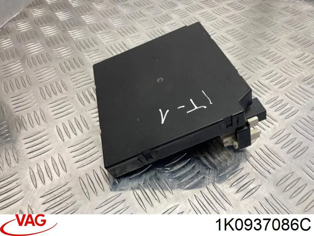 Компьютер бортовой VAG 1K0937086C цена, от 30.41 USD