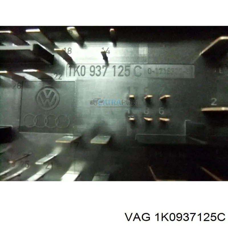 Блок предохранителей 1K0937125C VAG