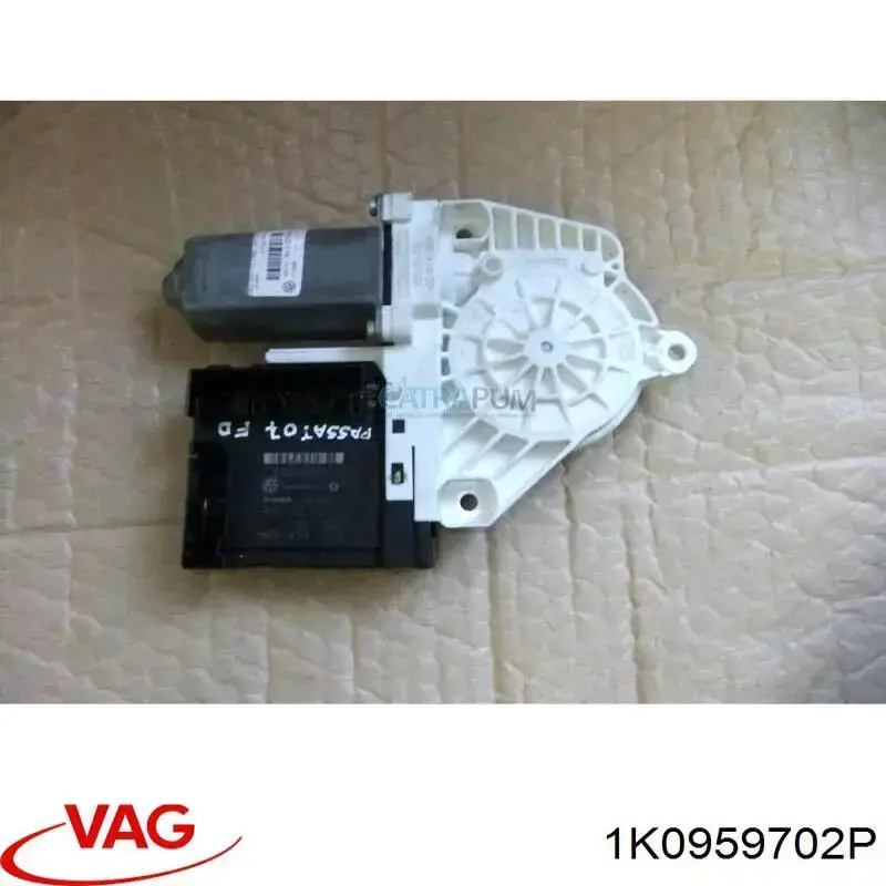 Мотор стеклоподъемника двери передней правой VAG 1K0959702P цена, от 12.70 USD