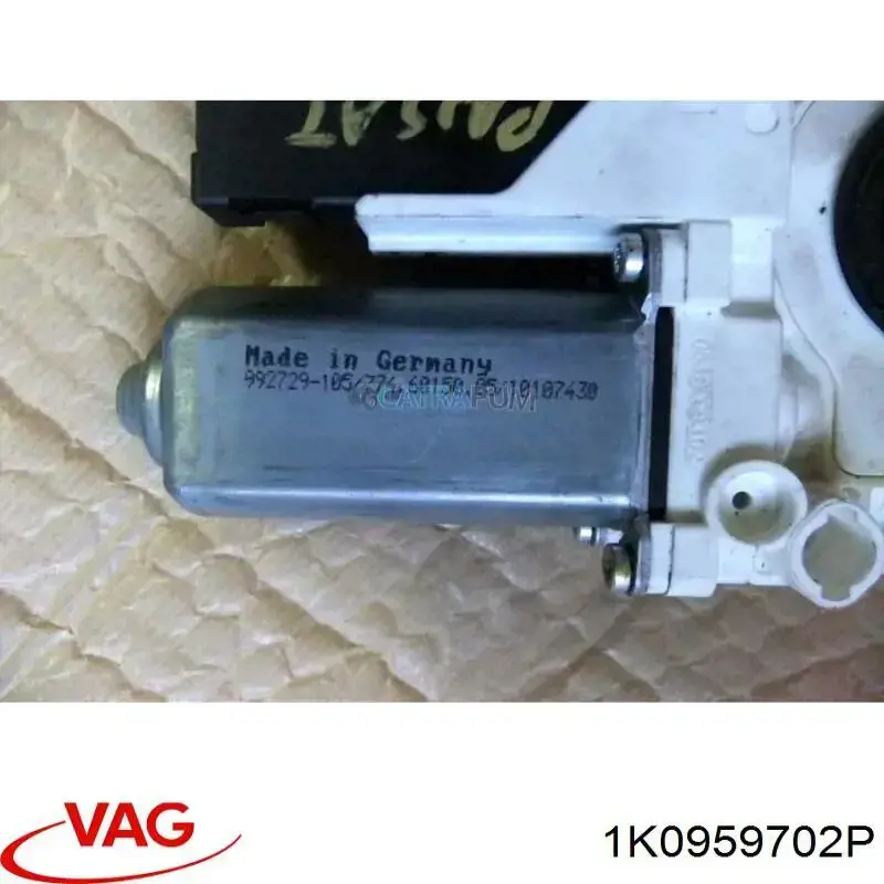 Мотор стеклоподъемника двери передней правой 1K0959702P VAG