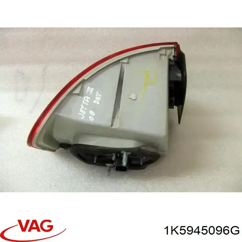 Купить 1K5945096G VAG Фонарь задний правый, внешний