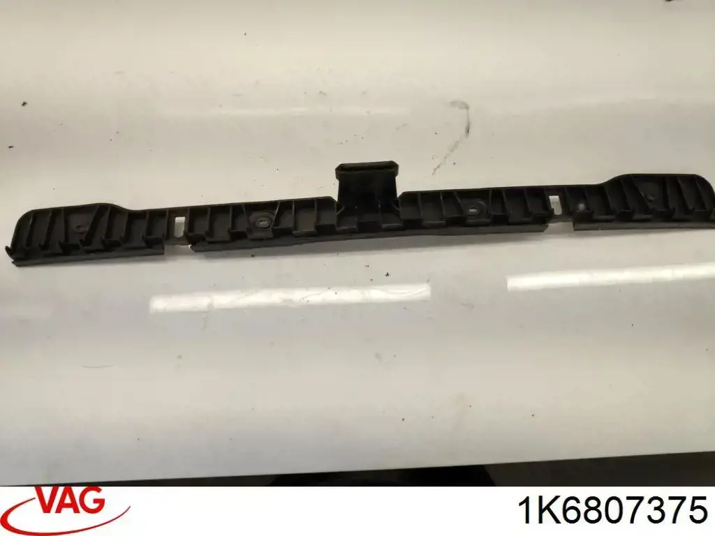 Купить 1K6807375 VAG Направляющая заднего бампера левая