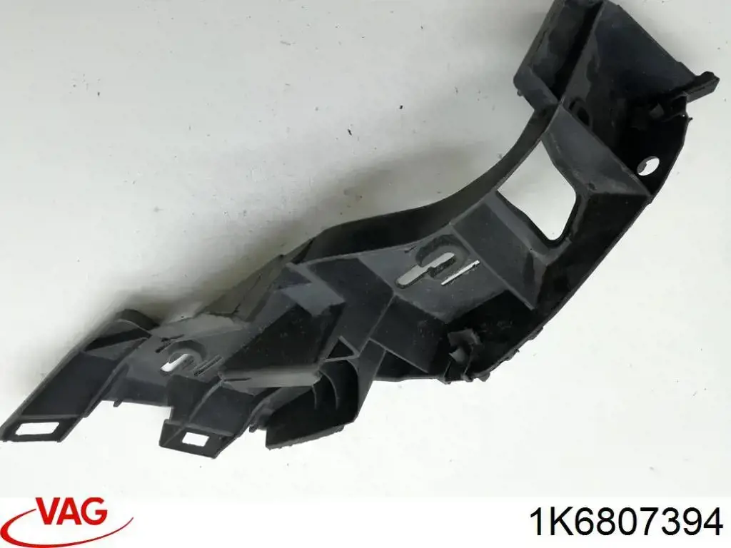 Купить 1K6807394 VAG Направляющая заднего бампера правая