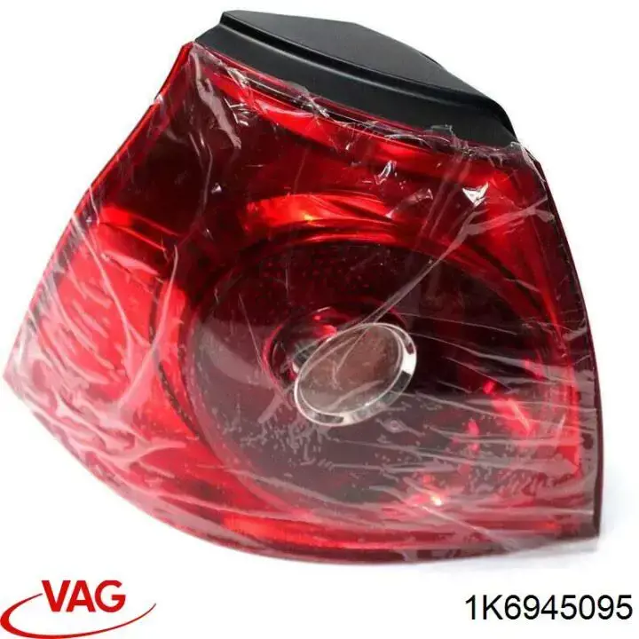 Задний левый внешний фонарь VAG 1K6945095AD