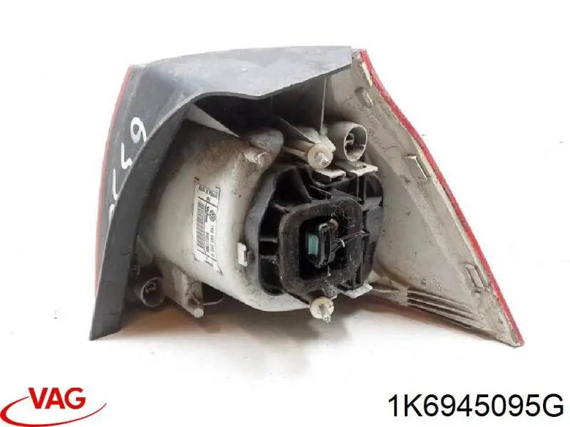 Задняя левая внешняя фара VAG 1K6945095G цена, от 28.22 USD