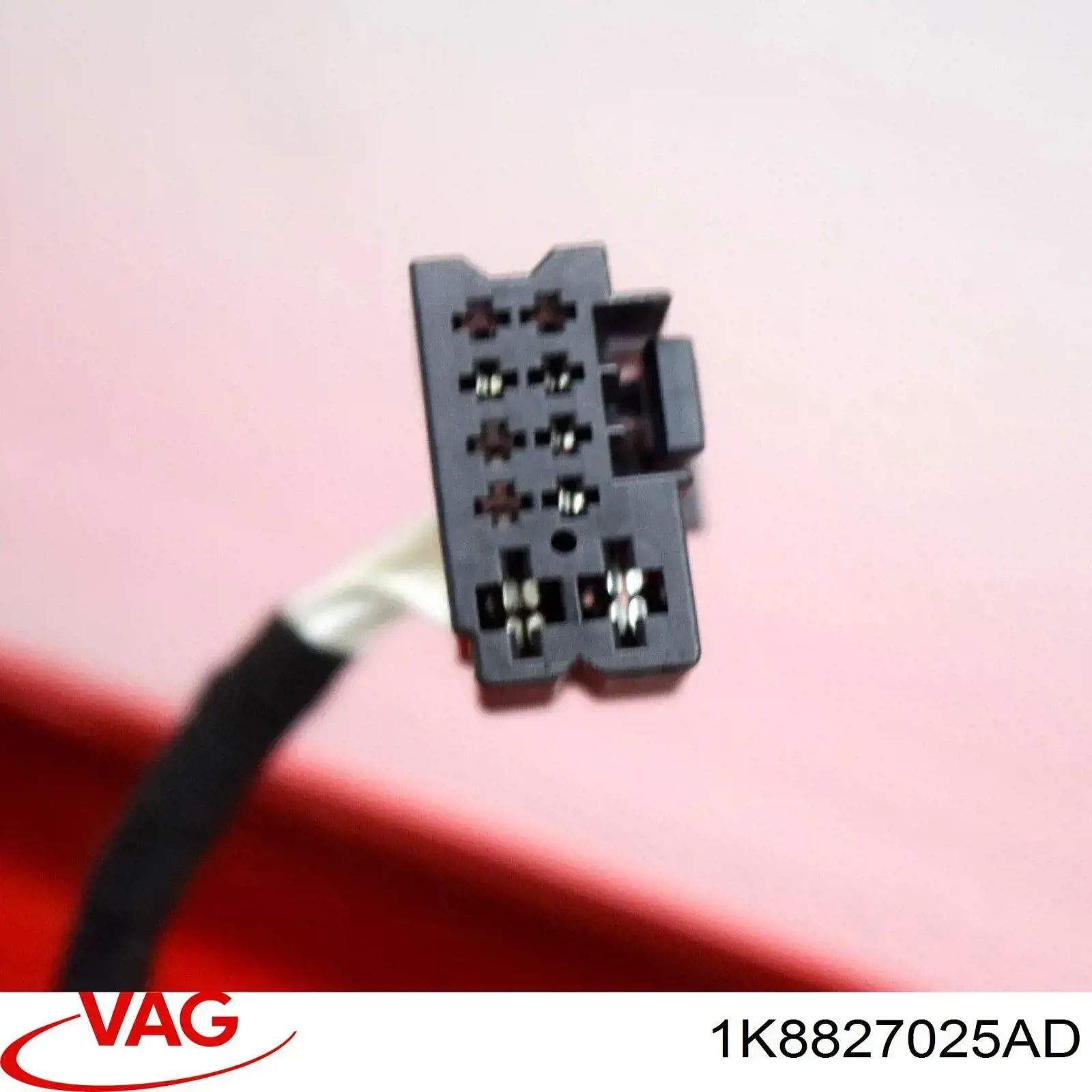 Купить 1K8827025AD VAG Крышка багажника