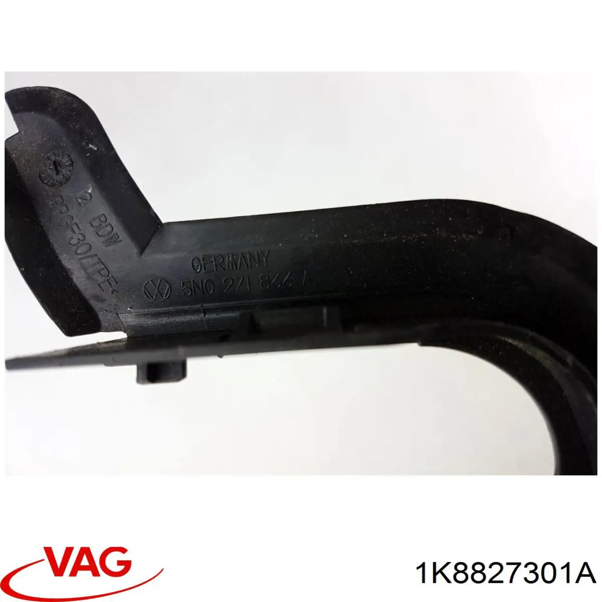 Петля крышки багажника 1K8827301A VAG