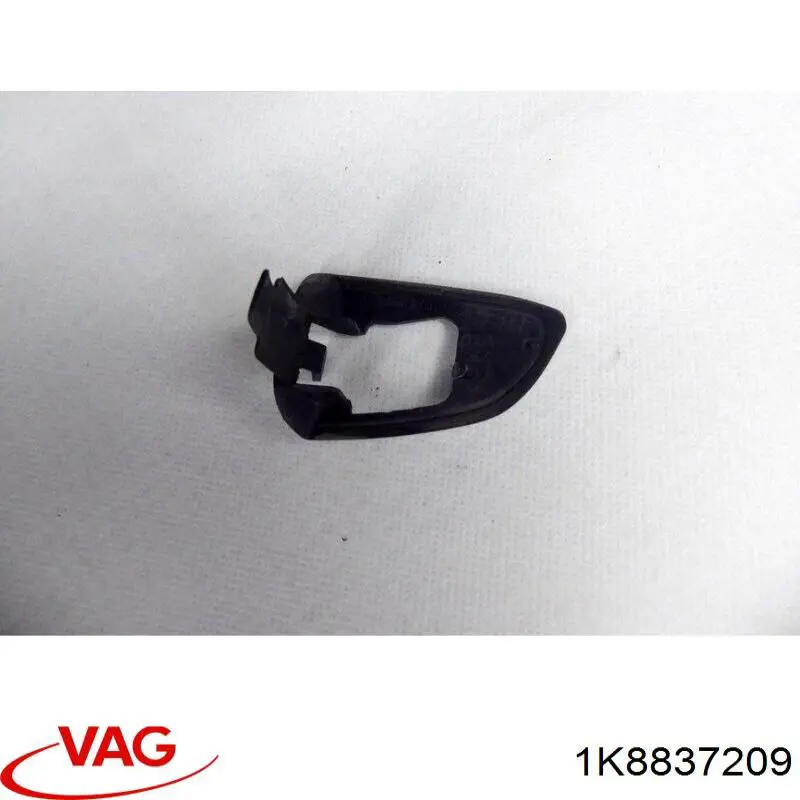 1K8837209B9B9 VAG Держатель наружной ручки двери левых дверей