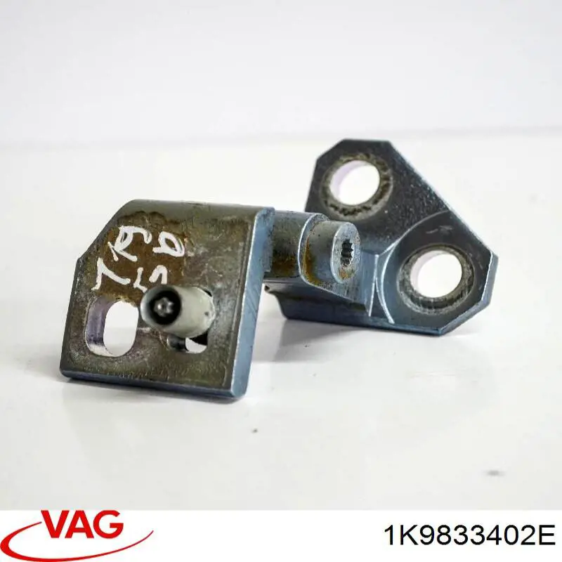 Купить 1K9833402E VAG Завеса двери задней правой
