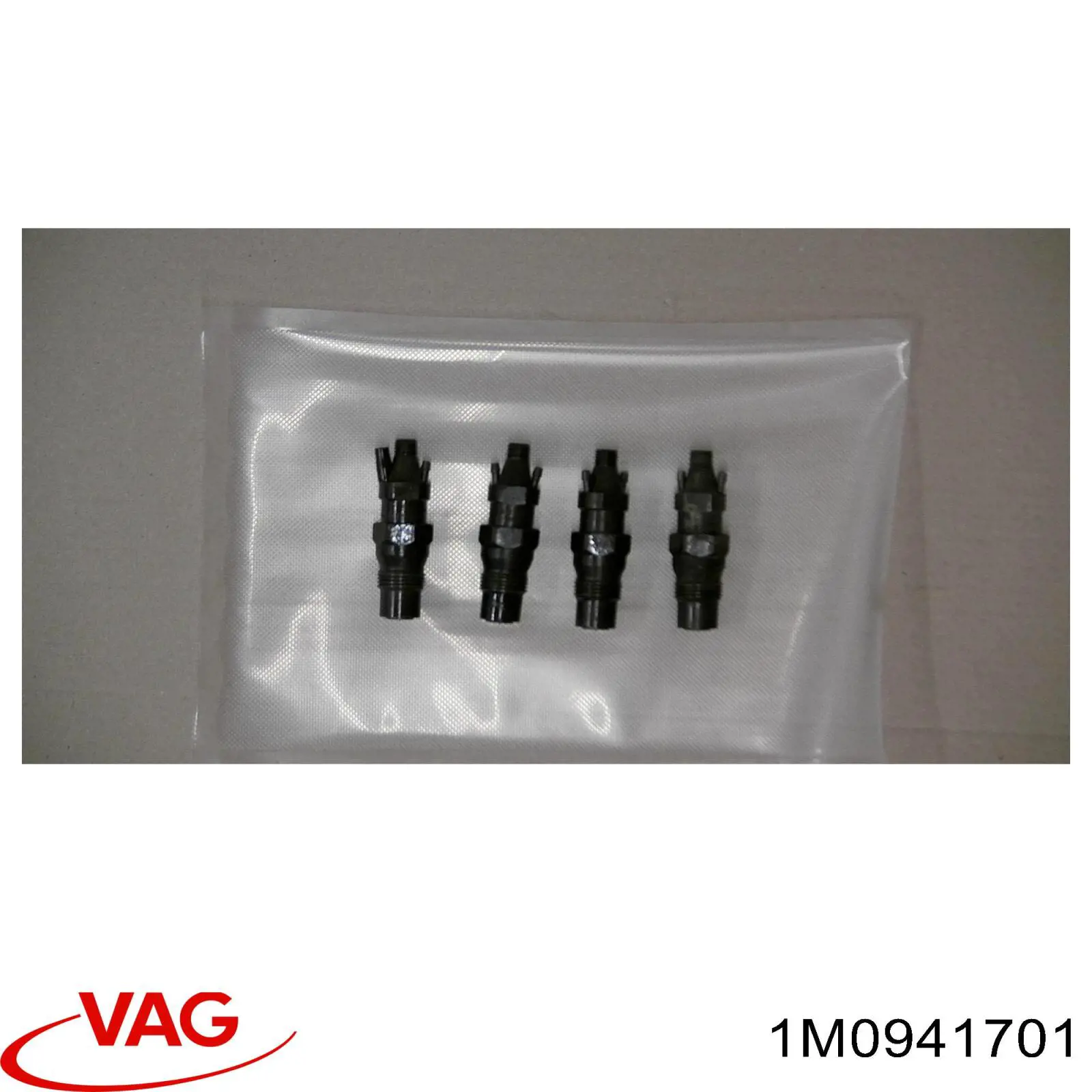 Купить 1M0941701 VAG Противотуманка левая