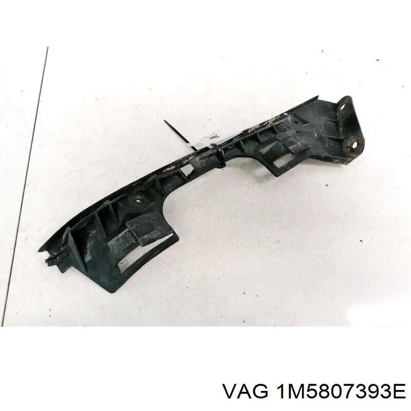 Кронштейн крепления крыла переднего левого передний VAG 1M5807393E цена, от 55.71 USD