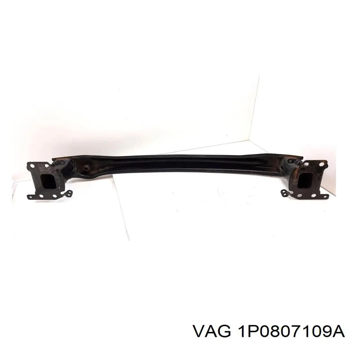 Усилитель переднего бампера  VAG 1P0807109A