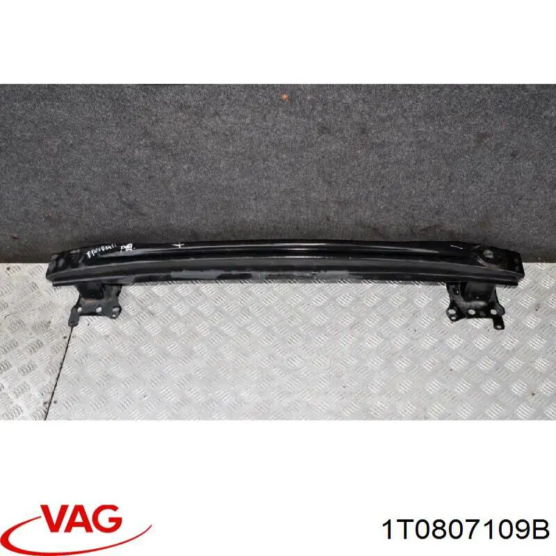 Reforçador do pára-choque dianteiro 1T0807109B VAG