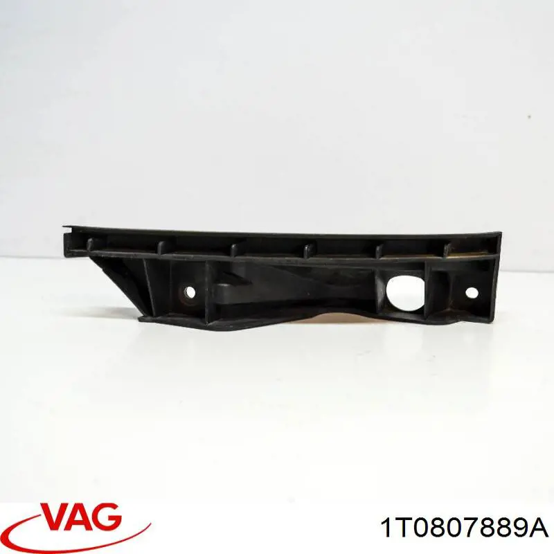 Кронштейн крепления бампера переднего левый VAG 1T0807889A цена, от 5.97 USD