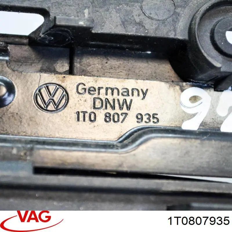 VAG 1T0807935 цена, от 6.33 USD