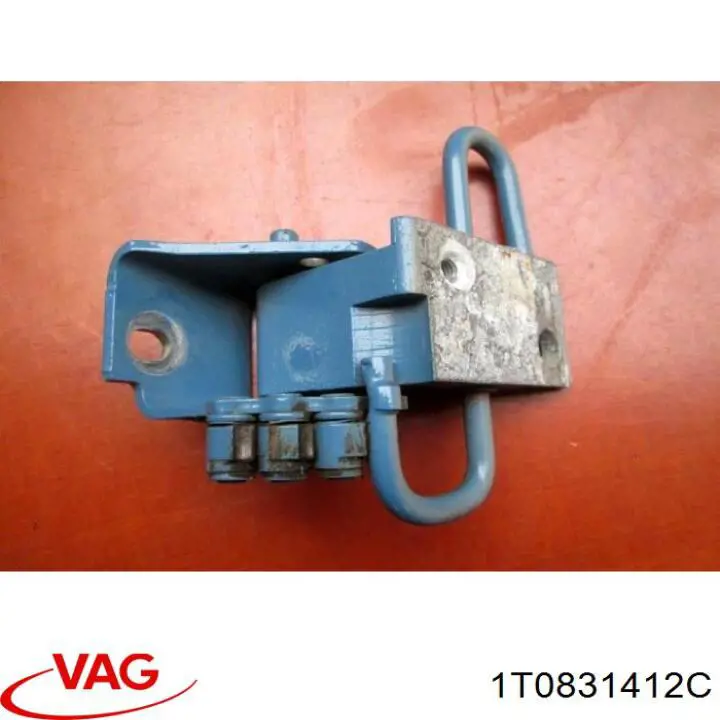 Петля двери передней правой 1T0831412C VAG