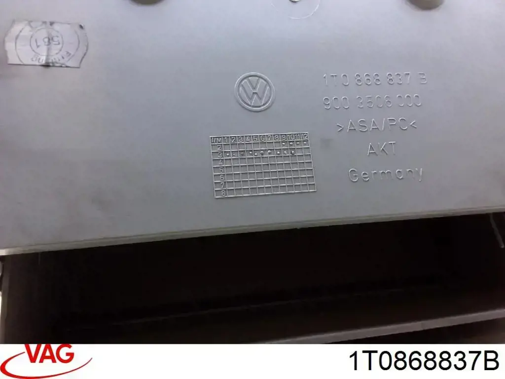 Купить 1T0868837B VAG Футляр для очков