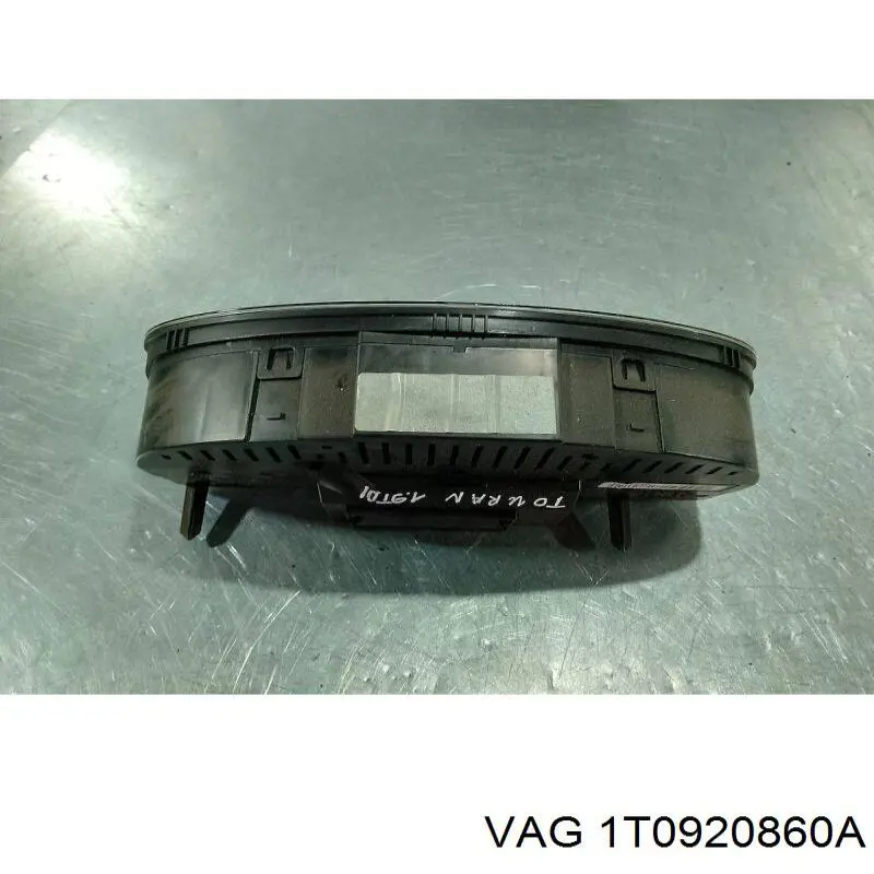 1T0920860A VAG Щиток приборов