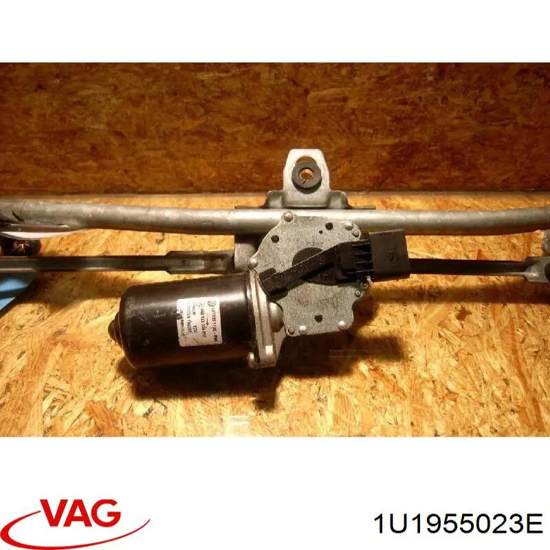Трапеция щеток лобового стекла VAG 1U1955023E цена, от 26.17 USD