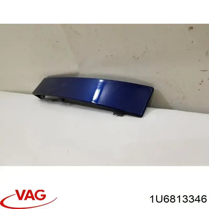 Купить 1U6813346GRU VAG Накладка под задний фонарь правый