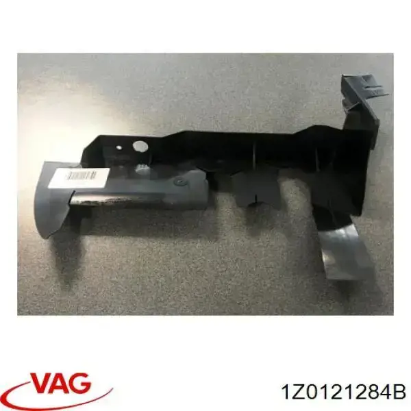 Купить 81210877202 Diamond/DPA Правый дефлектор радиатора