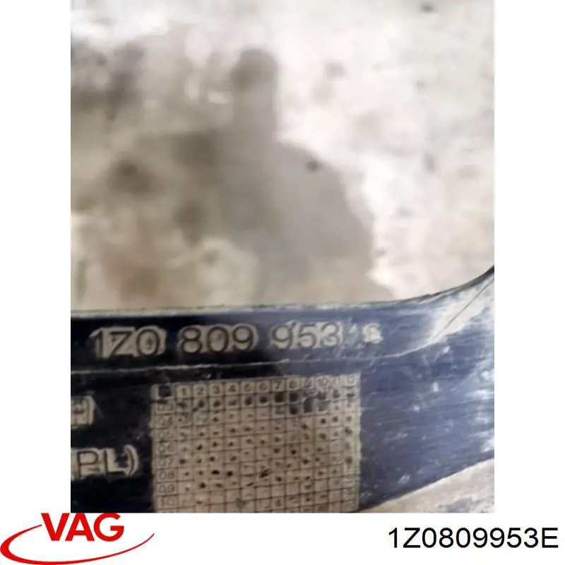 Подкрылок крыла переднего левый передний 1Z0809953DREF VAG