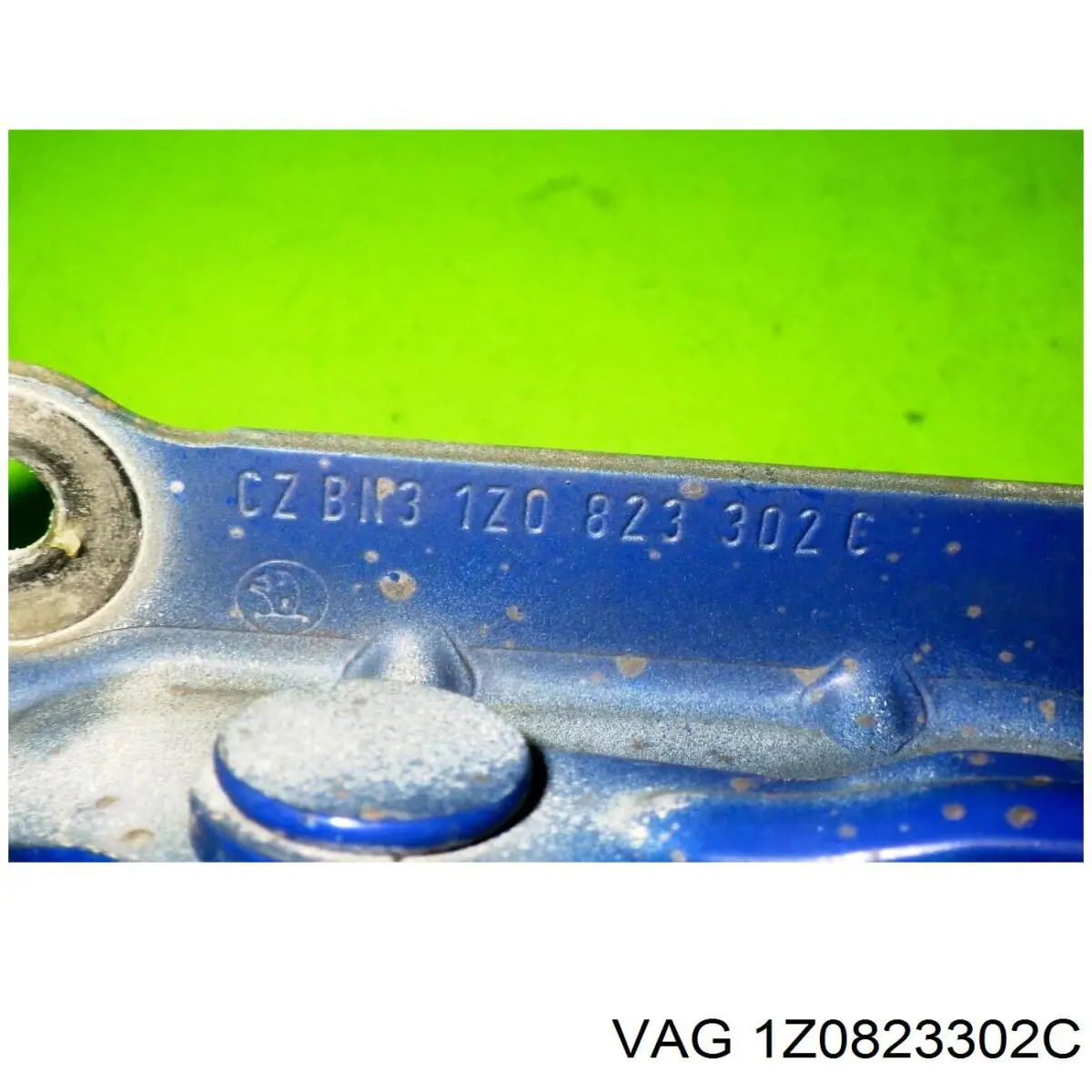 Купить 88230888601 Vika Завеса капота правая