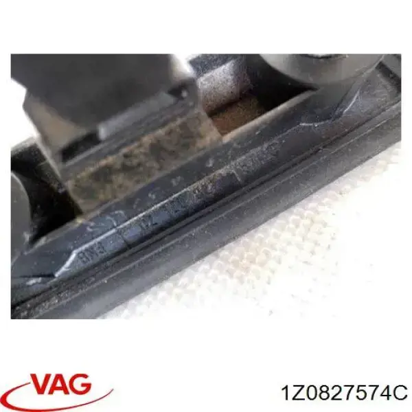 Ручка крышки багажника/3-й/(5-й) двери, наружная VAG 1Z0827574C
